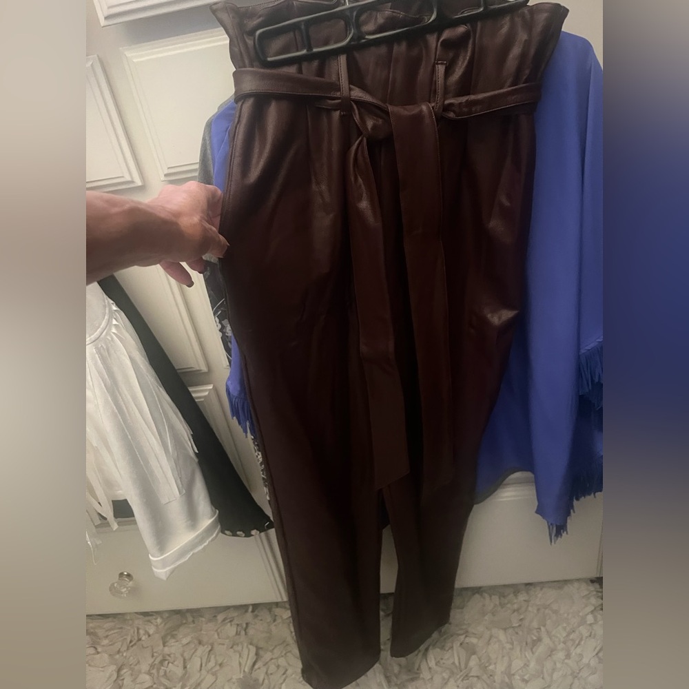 Burgundy Commando paper bag leather ankle pant. Size S